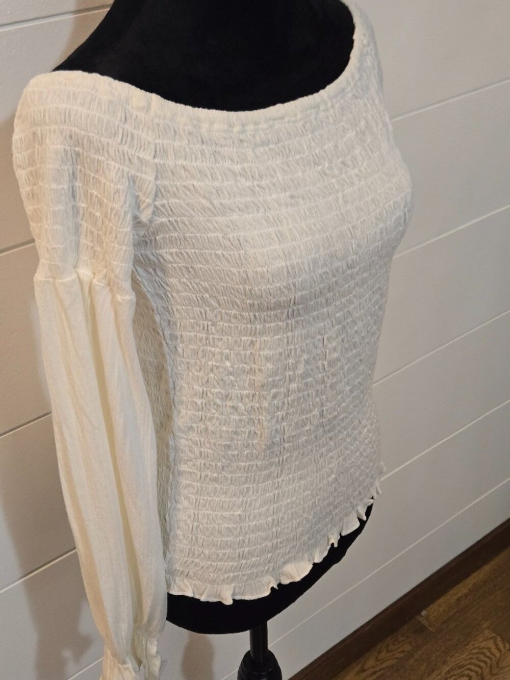 Express Cream Off-Shoulder Bell Sleeve Textured Top Size M NWT